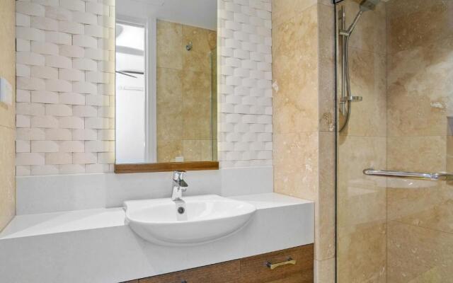 Hastings Street Luxury