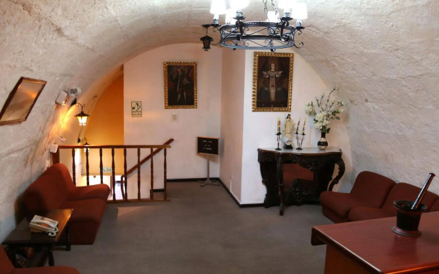 Maison Plaza