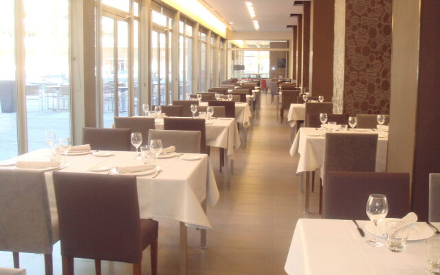 Globales Castillo de Ayud