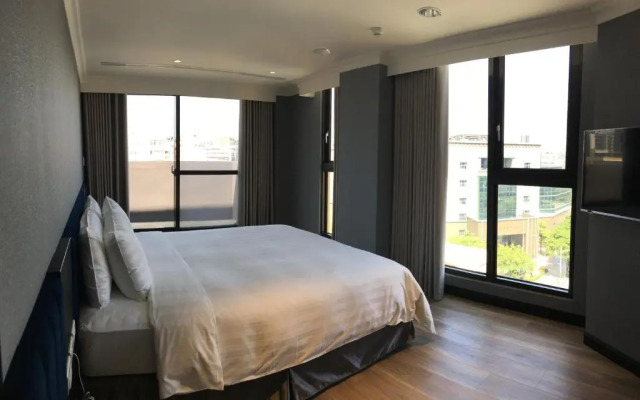 Q21 Hotel
