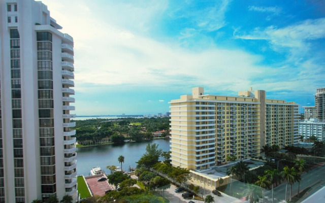 Soleil Apartments at Castle Beach Club