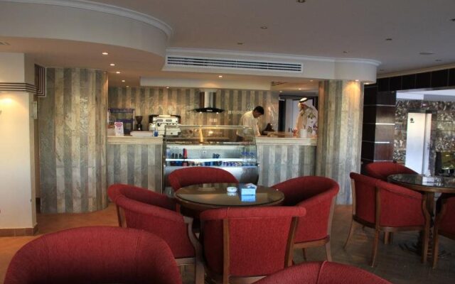 Gulf Delmon Aparthotel