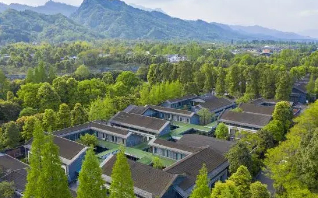 Youbo· Qingcheng Courtyard Hot Spring Hotel