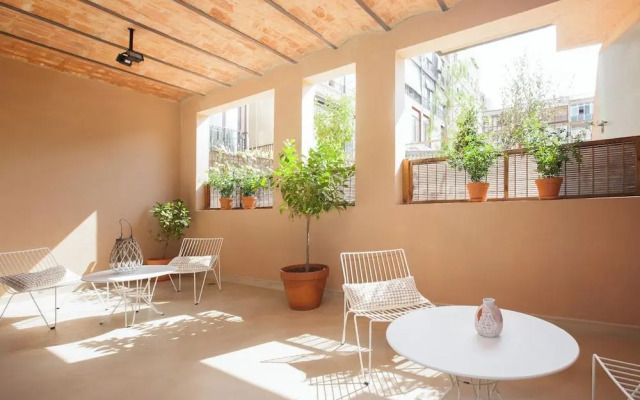 Sealona Center Apartments