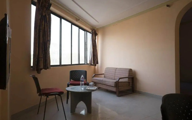 Hotel Aakar International