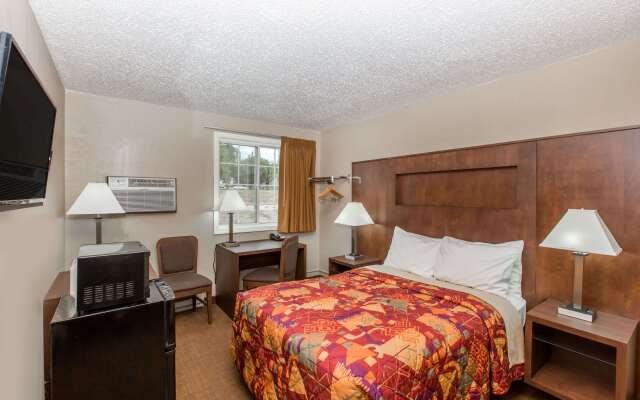 Days Inn by Wyndham Pierre