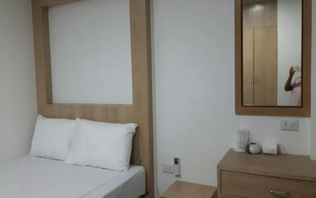 Ruang Thong Residence