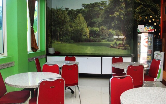 Airy Panakkukang Pettarani Tiga 17 Makassar