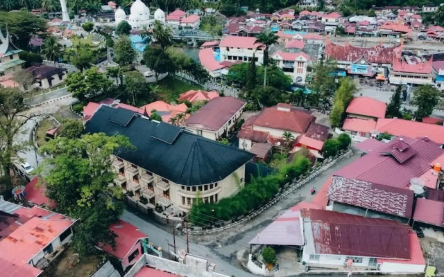 Jalan Bagindo Aziz Chan