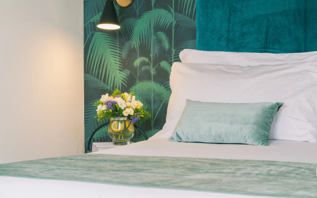 The Vista Rooms  Terrace