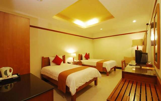 Yulia Beach Inn Kuta