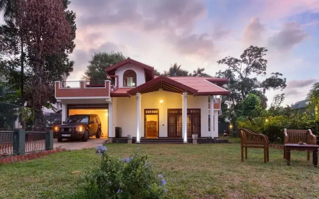 Kings Court Residency