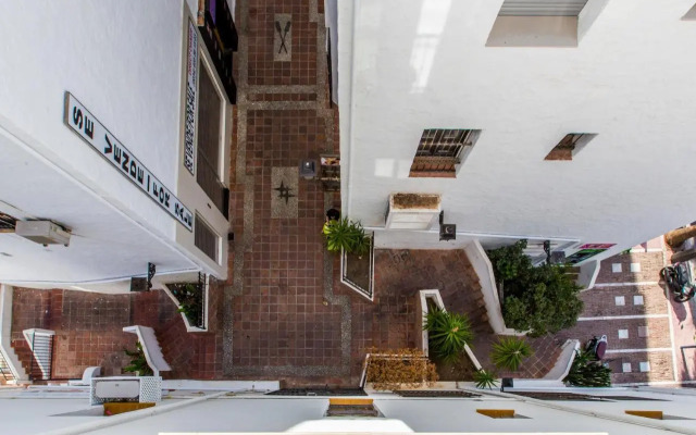 Luxurious 2 Bed Puerto Banús Apt - RDR193