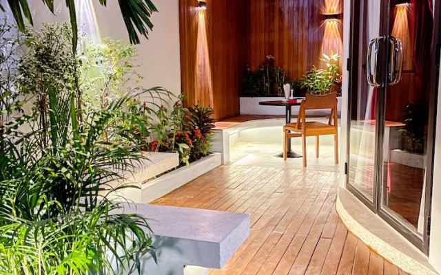 Cambana La Riviere Boutique