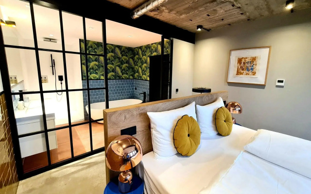 Koncept Hotel International