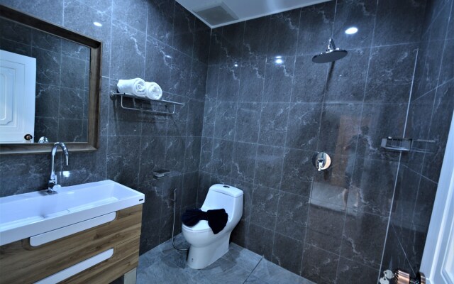 Lavender Patong Hotel