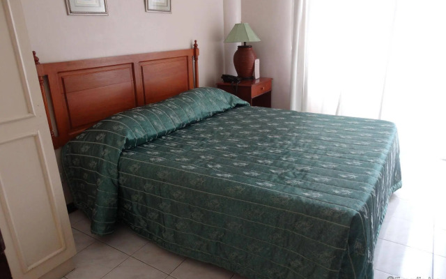 Chateau Del Mar