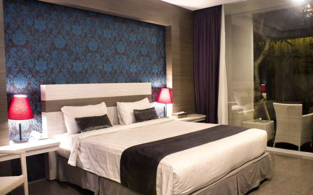 Kamini Legian Hotel