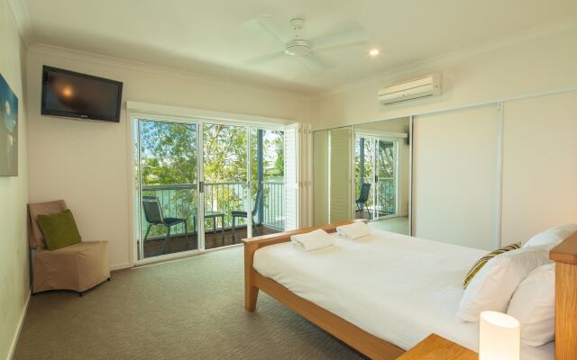 Noosa Entrance Waterfront Resort