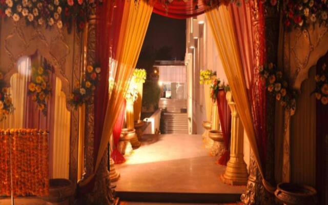 Hotel Fortune Inn Noida Sector-19
