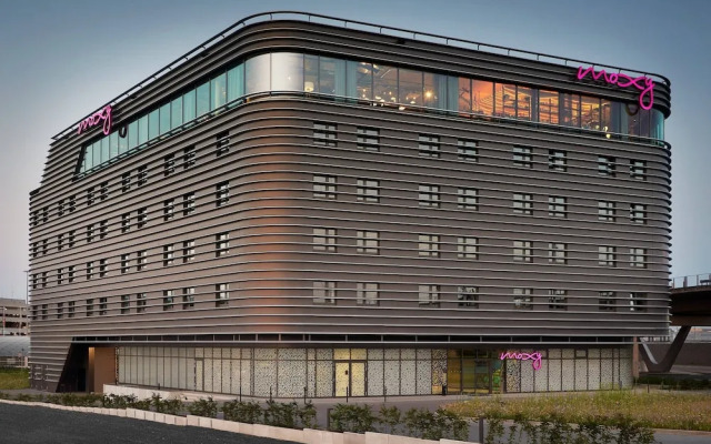 Moxy Cologne Bonn Airport