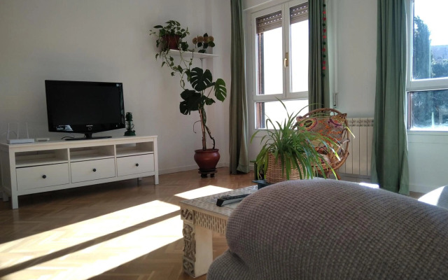 Casa Paseo del Tajo-CON PARKING GRATIS - 2 HABITACIONES