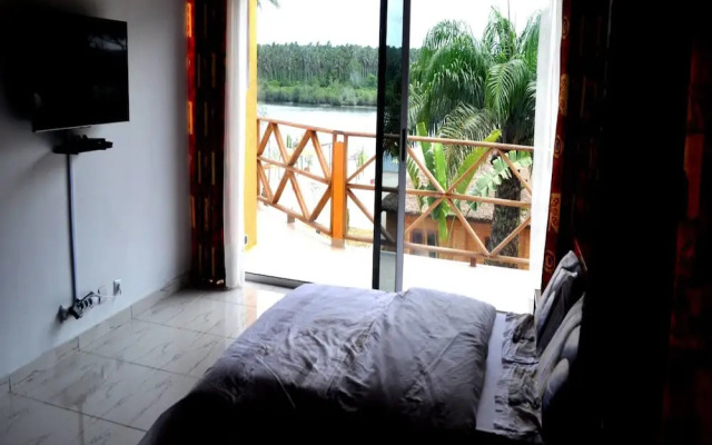 Romano Lodge