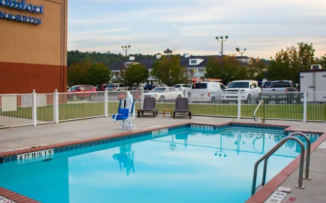 Comfort Inn & Suites Trussville I-59 Exit 141