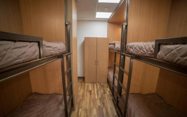 Hostel Monaco