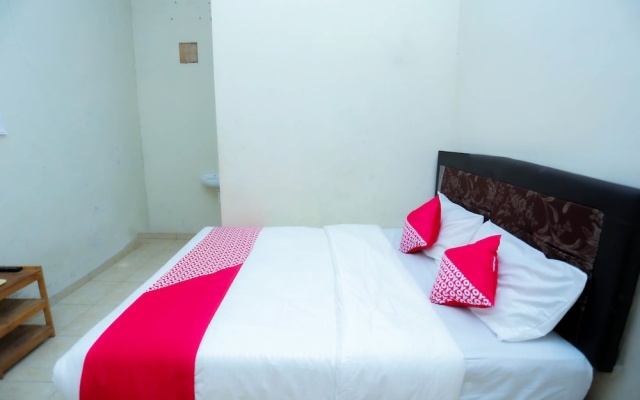OYO 2692 Penginapan Mba Ros – Guest Rooms – Banjarbaru