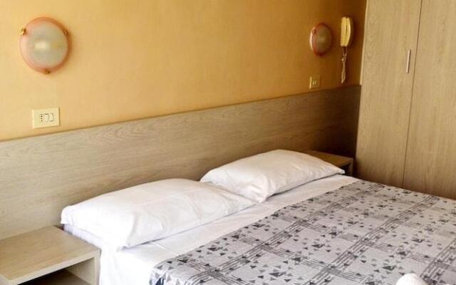 Room in Guest room - New Hotel Cirene Double room comfort with breakfast