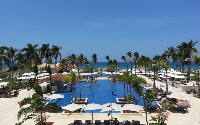 Hyatt Ziva Rose Hall - All Inclusive