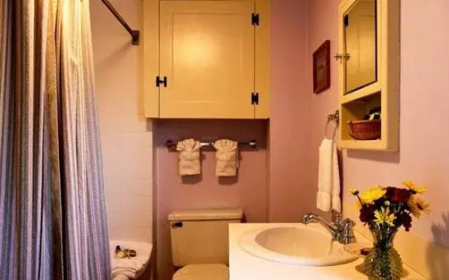 1750 Inn at Sandwich Center