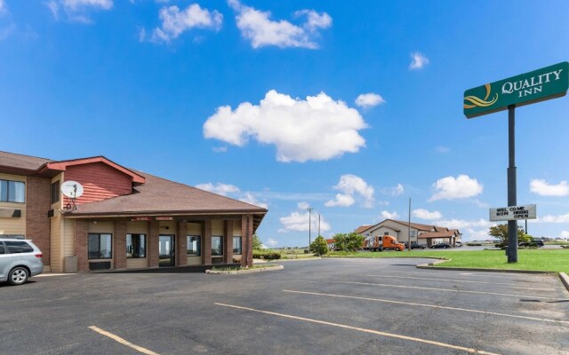 Baymont Inn and Suites Rochelle