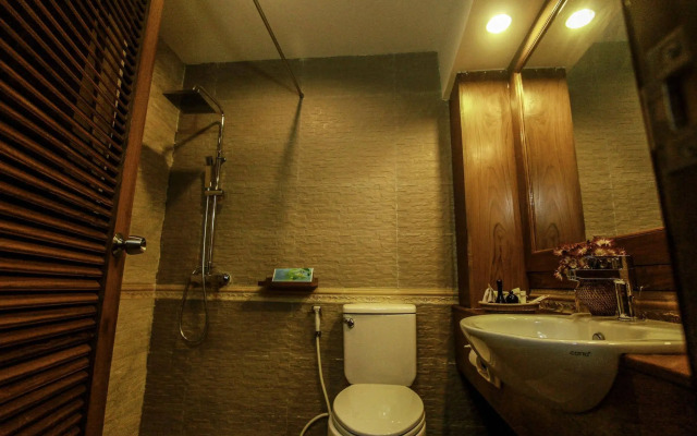 Raza Gyo Hotel