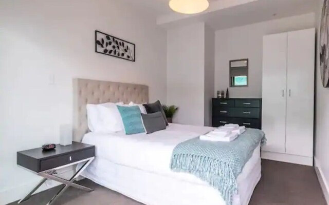 Superb One Bedroom Apartment Near Britomart