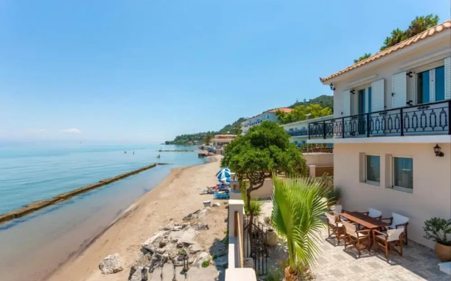 Villa Elizabeth - Seafront Modern Villa - Villa Elizabeth - Seafront Classic Villa