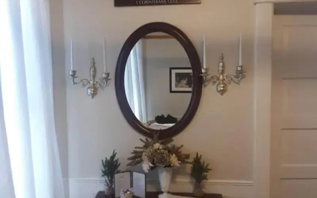 The Katherine Holle House
