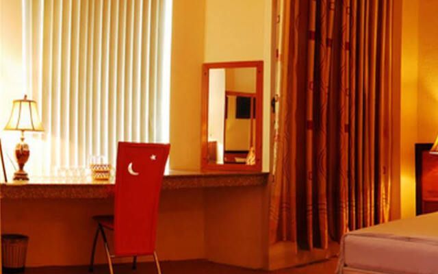 Nhat Quynh 1 Hotel