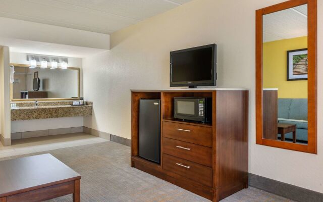 Quality Inn & Suites Palatka Riverfront