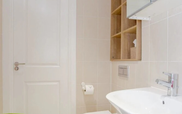 Spacious 2 Bedroom Apartment Near Canary Wharf