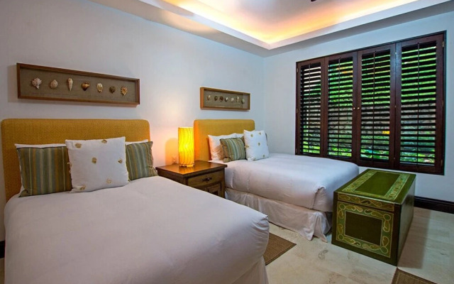 Comfortable 4 Bedroom Condo