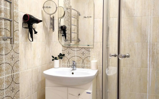 Просторная квартира Код Комфорта рядом с БЦ Plaza на Ленинском 13