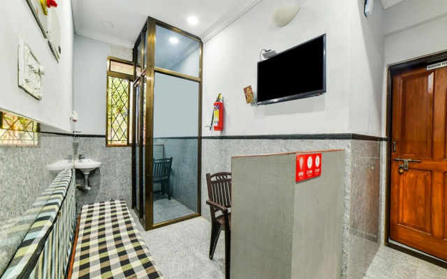Oyo 29082 Pavitra Beach Home