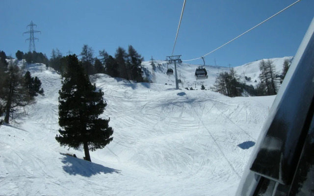 Mountain View Chalet In La Tzoumaz Near Ski Slopes
