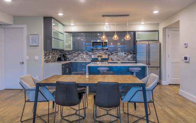 Deedee's Lofts at Grove II