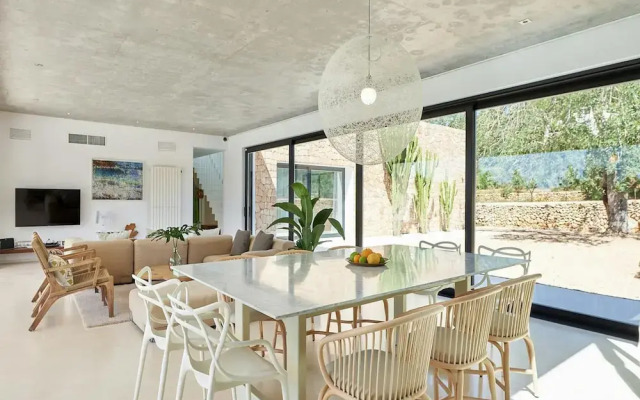 Holiday Home With Outdoor Cinema