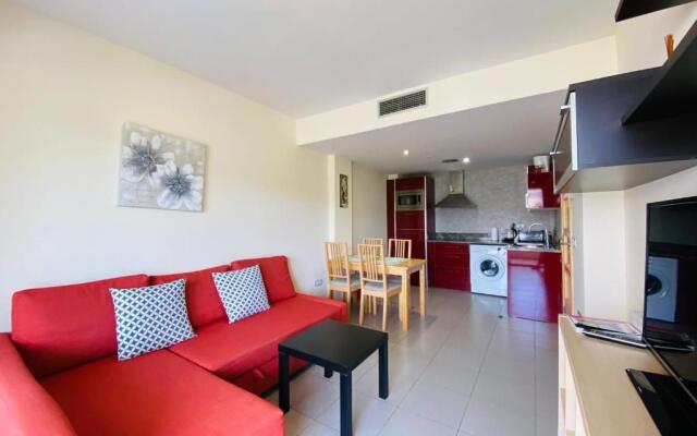 Fenals beach lux apartment with swimming pool