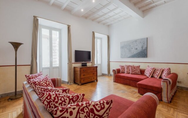 Farnese Stylish Apartment