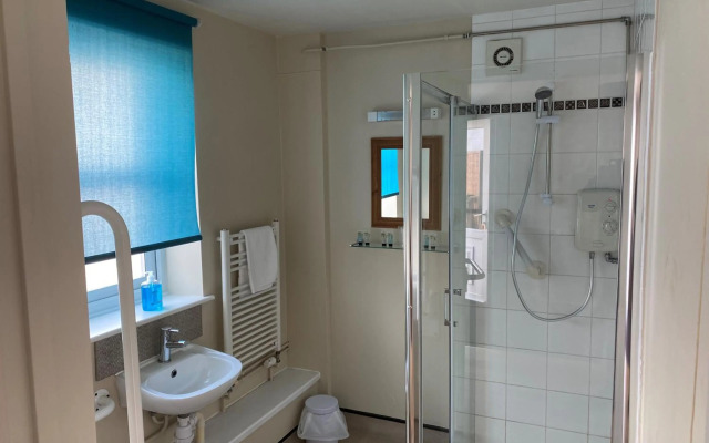 The Bullshead, Arthingworth House B&B